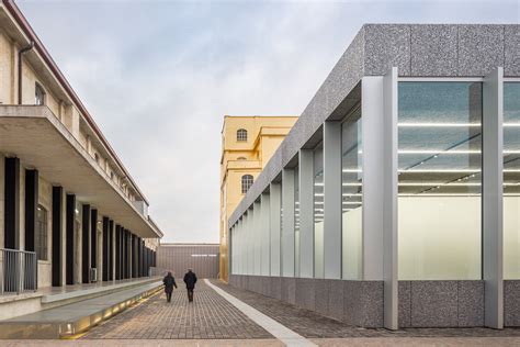 milano vendesi casa fondazione prada|fondazione prada oma.